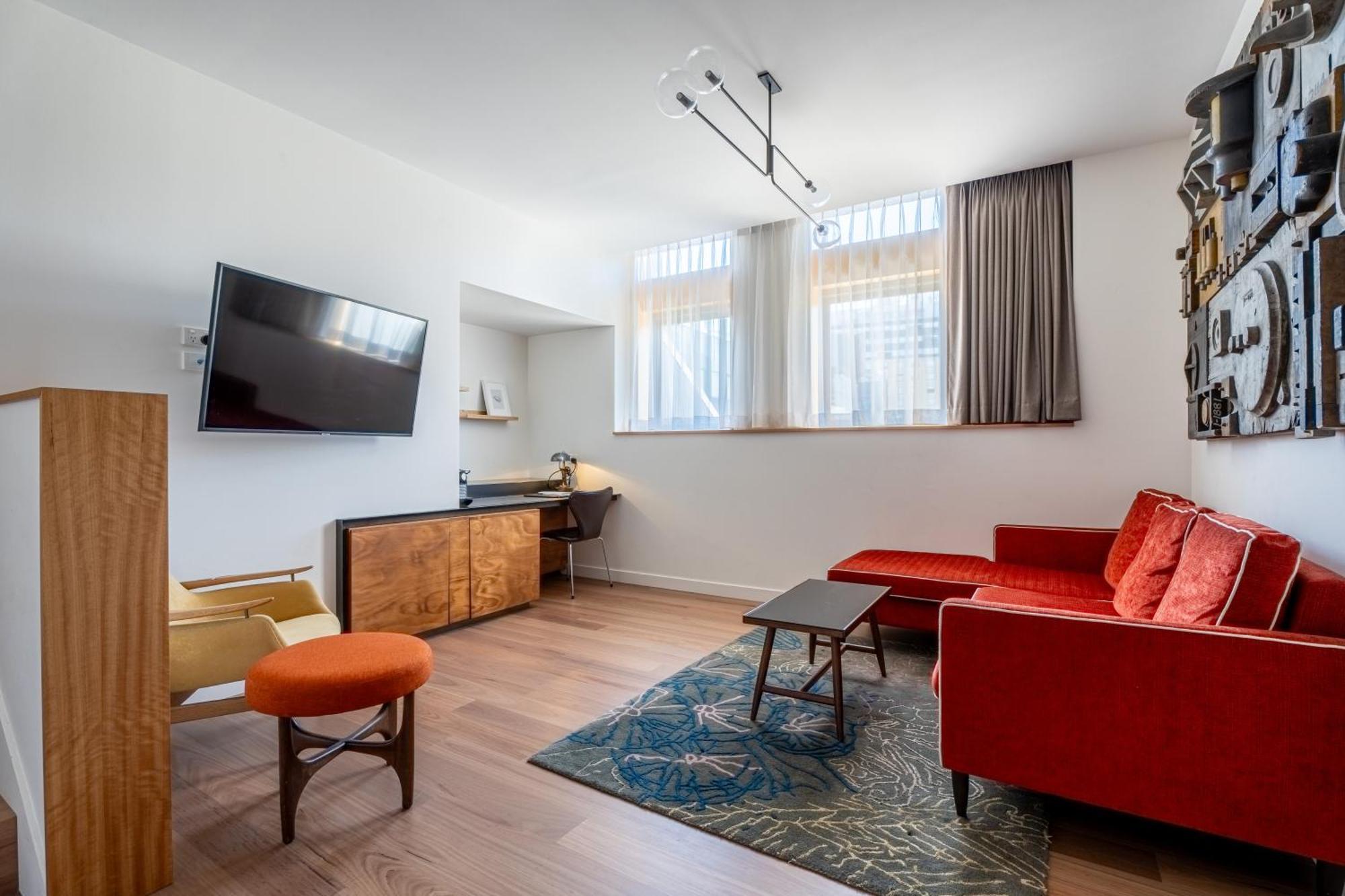 The Old Clare By Ode Hotels Sydney Kültér fotó A suite at the hotel
