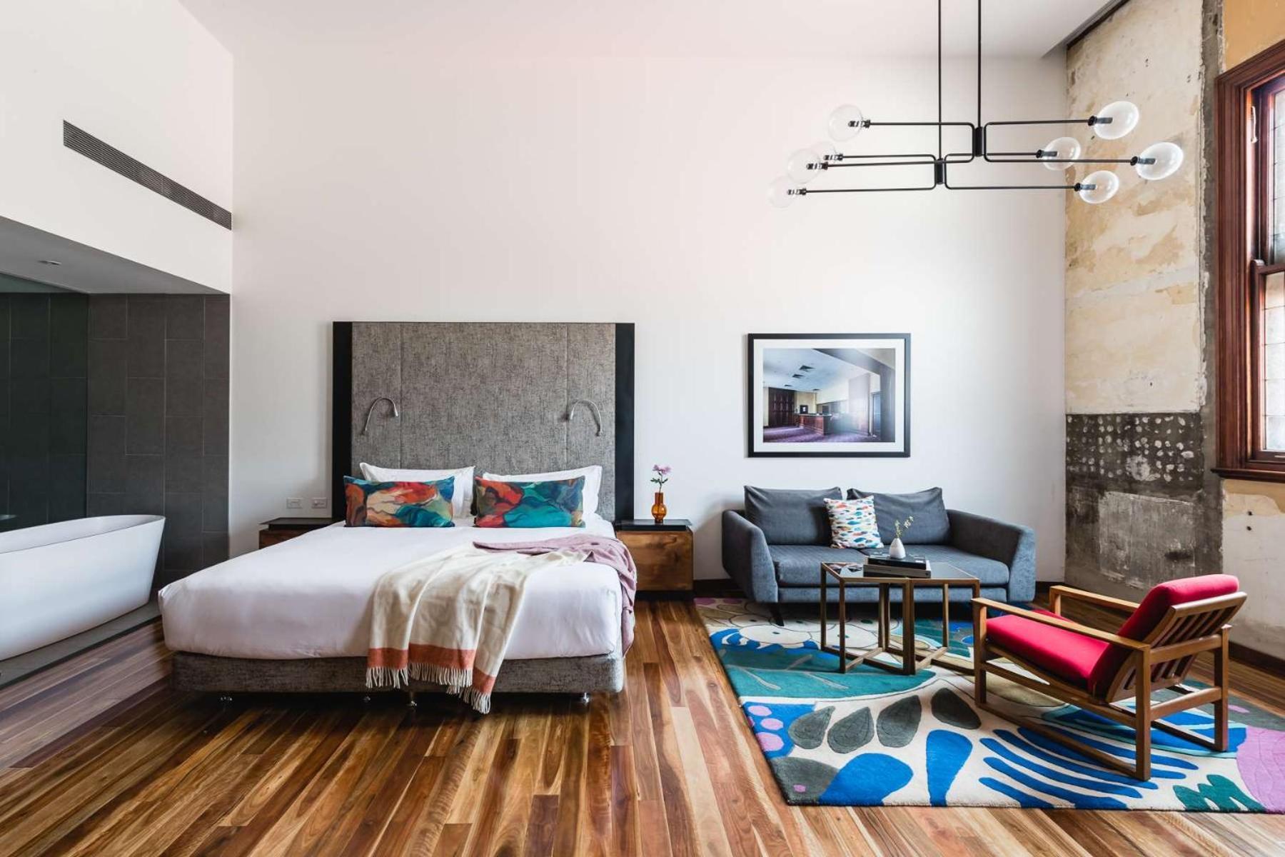 The Old Clare By Ode Hotels Sydney Kültér fotó A room at the Hotel Valencia