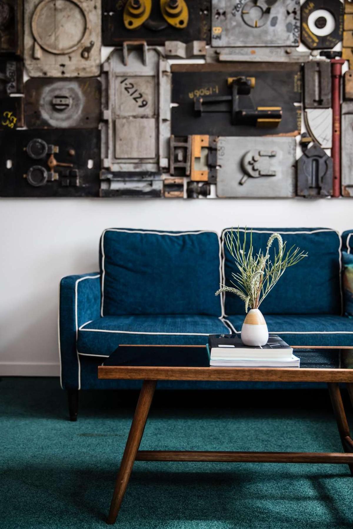 The Old Clare By Ode Hotels Sydney Kültér fotó A blue sofa